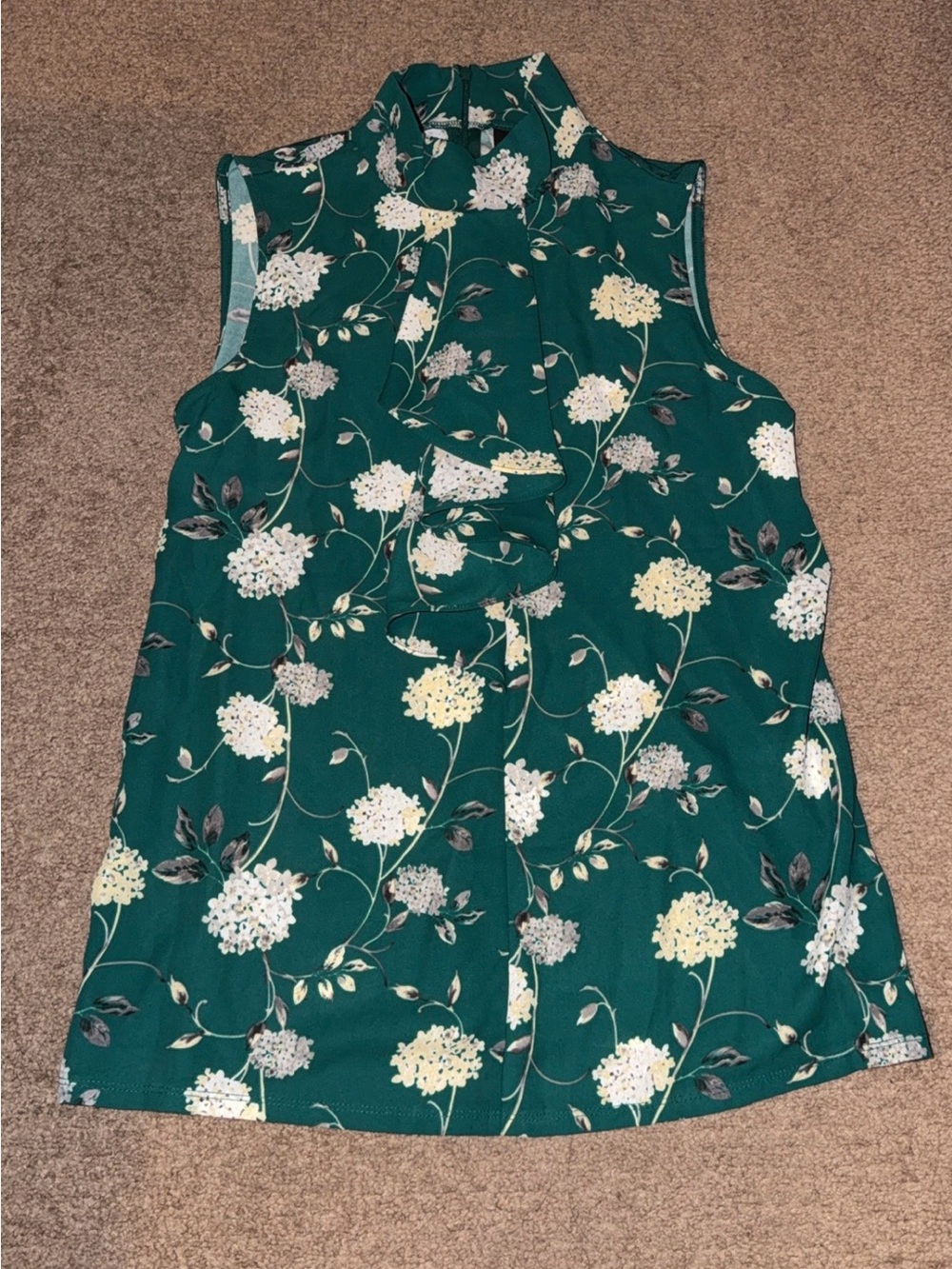 Worthington Green Floral Sleeveless Mock Neck Camisole